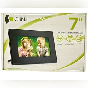 GiiNii 7" LED Digital Picture Photo Frame Clock & Calendar BLACK GT-701P-1 New